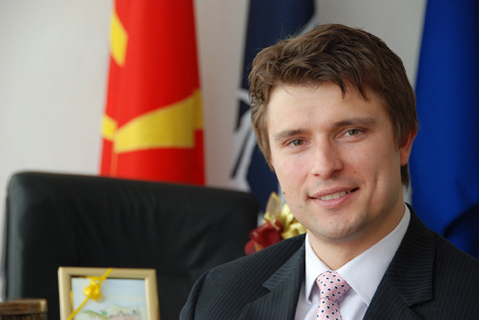 Makedonska Vlada poduzetnicima poklanja internet trgovine